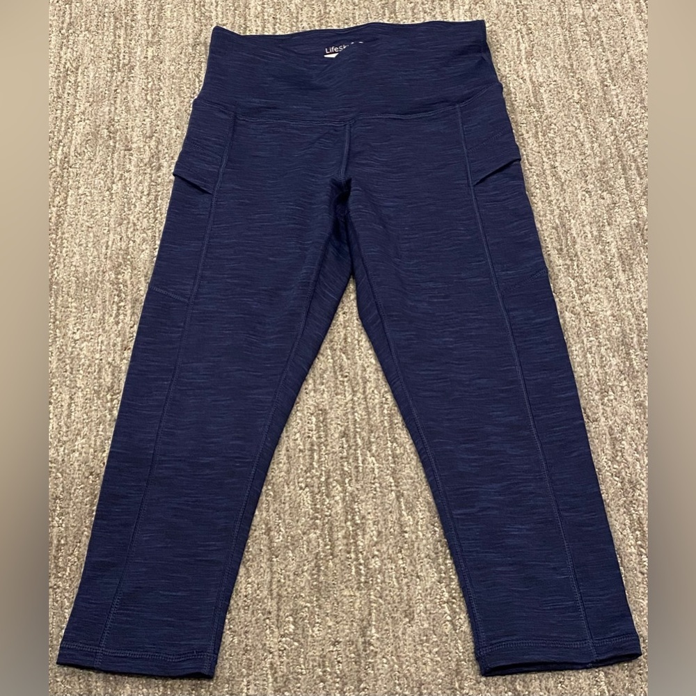 Women’s High Waisted Yoga Pants with side Pockets.